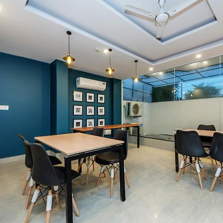 Hotel O Earth Villa Near Bestech Central Square Mall Gurgaon Ngoại thất bức ảnh