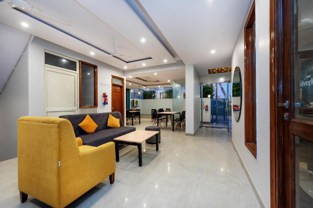 Hotel O Earth Villa Near Bestech Central Square Mall Gurgaon Ngoại thất bức ảnh