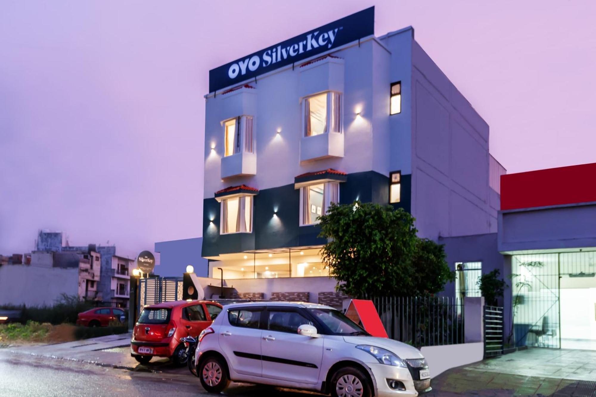 Hotel O Earth Villa Near Bestech Central Square Mall Gurgaon Ngoại thất bức ảnh